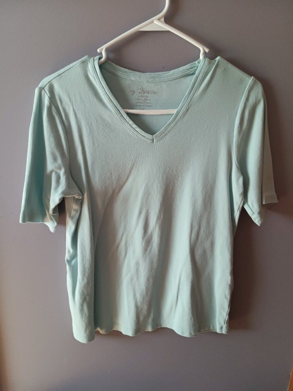 Chico's V-neck Tee Shirt, size 1 (8-10)